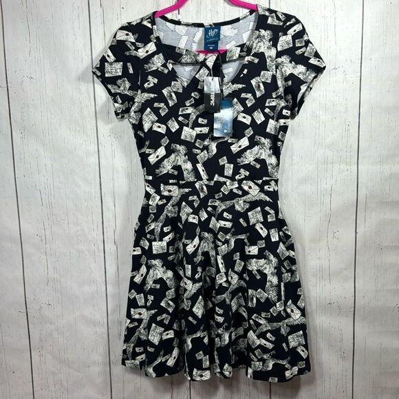 Harry Potter X Hot Topic Collection Hogwarts Letter Skater Dress Black Size S - Picture 2 of 16